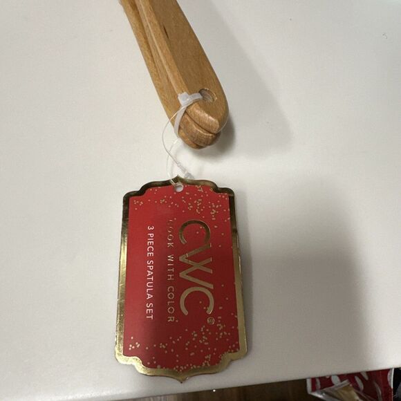 Set Of 3 Christmas Mitten Spatulas - Picture 4 of 4